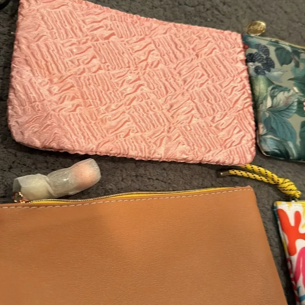 Ipsy Bagd Makeuo Cosmetic Zip Bag